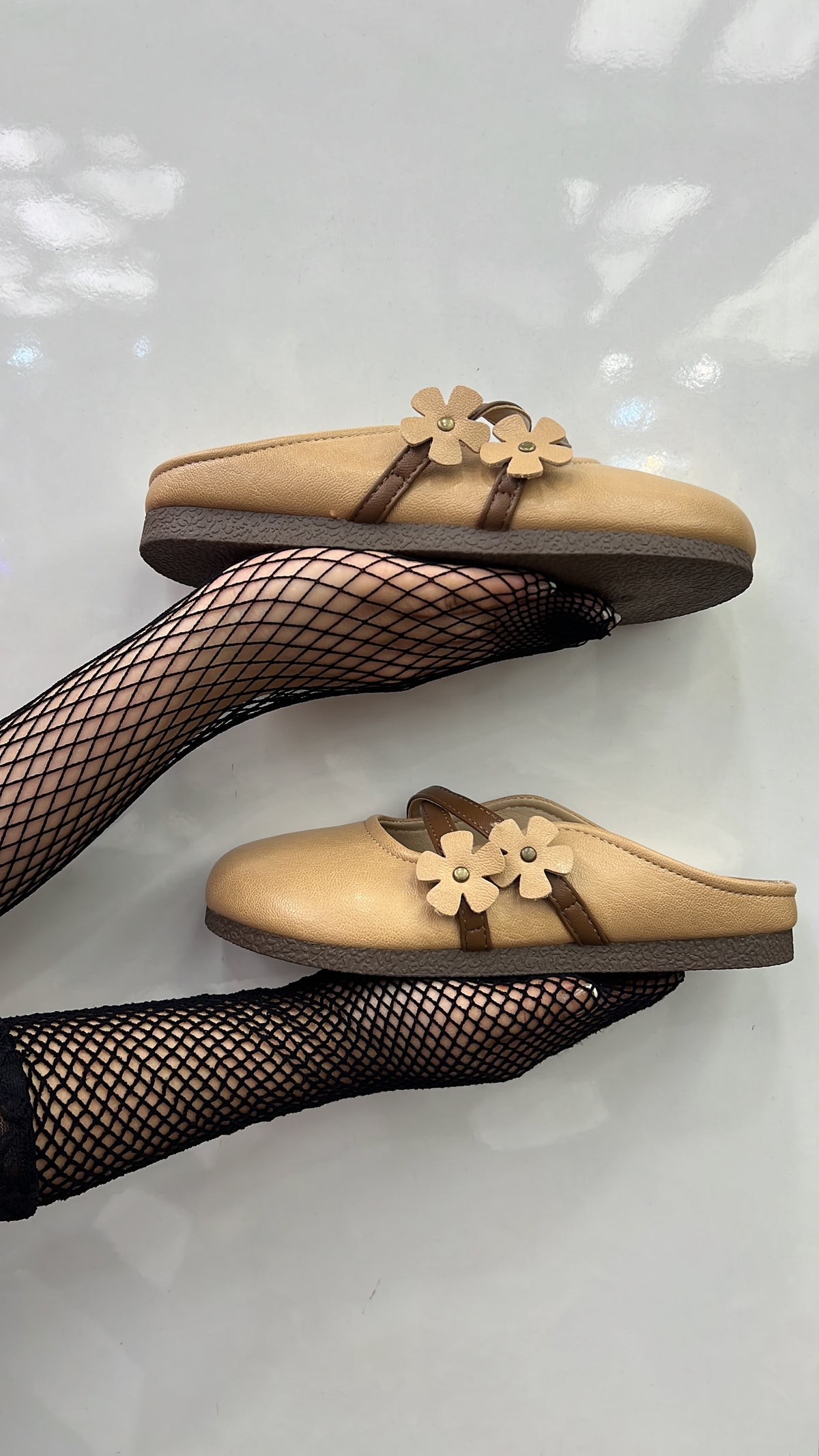 Daisy on side sandal