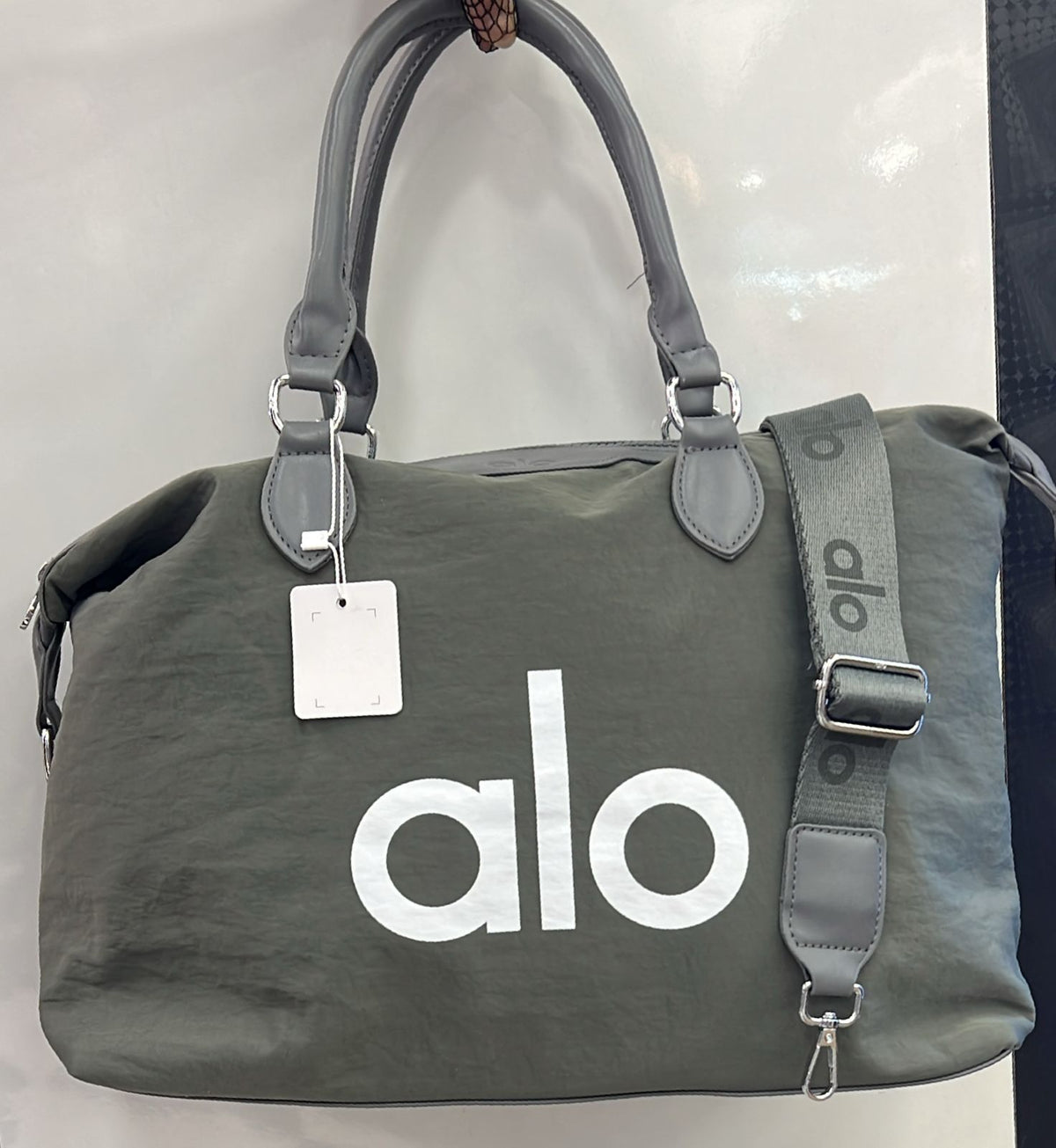 Alo Yoga Voyaga Bag