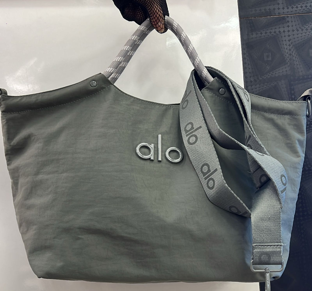 Alo Everyday Handbag