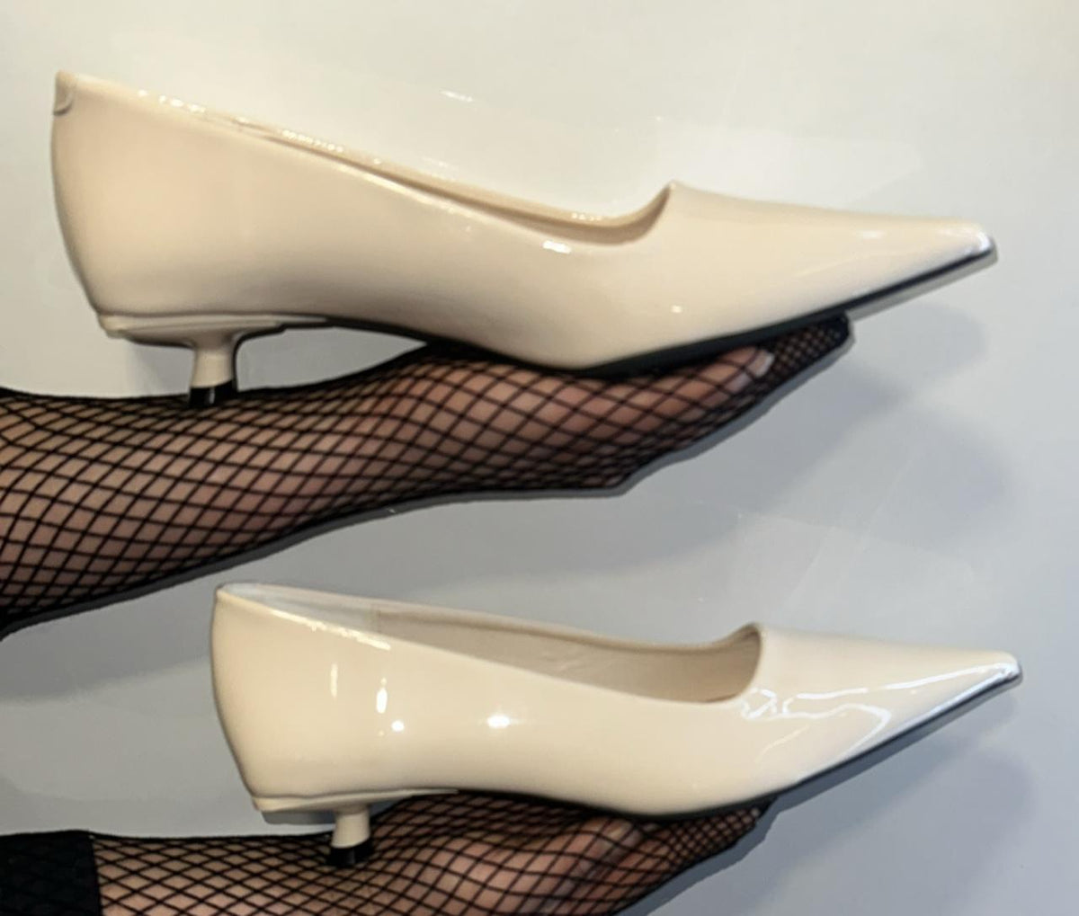 Solid Pointed-toe Kitten Heel Pumps