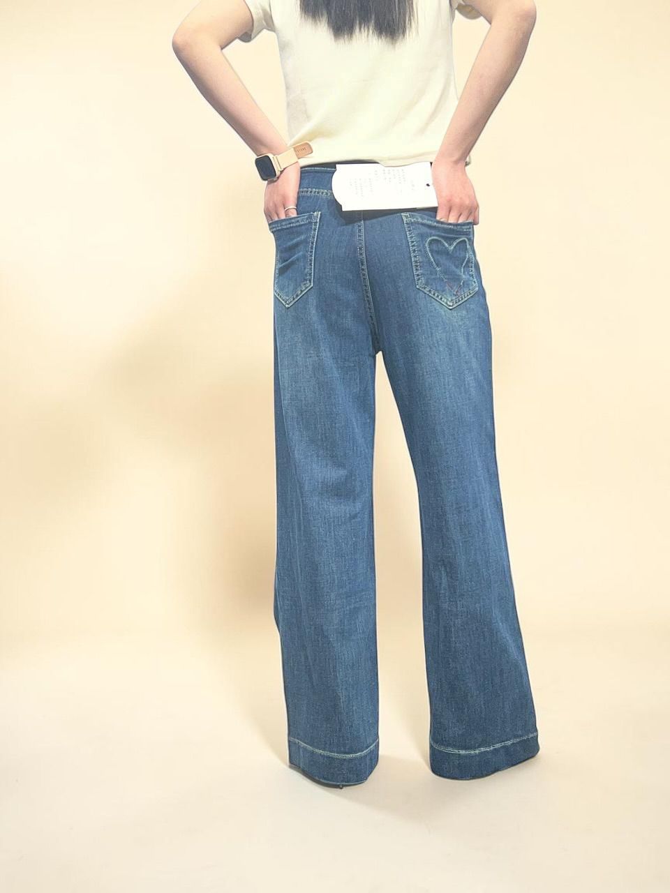 Dark-wash Loose Straight Leg Jeans