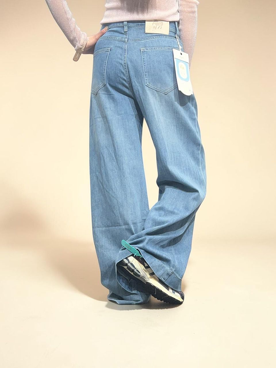Baggy Straight Leg Jeans