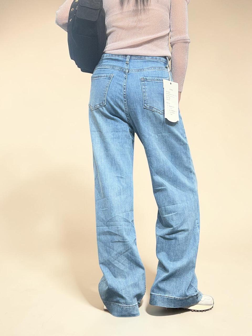 High-rise Relaxed Jeans