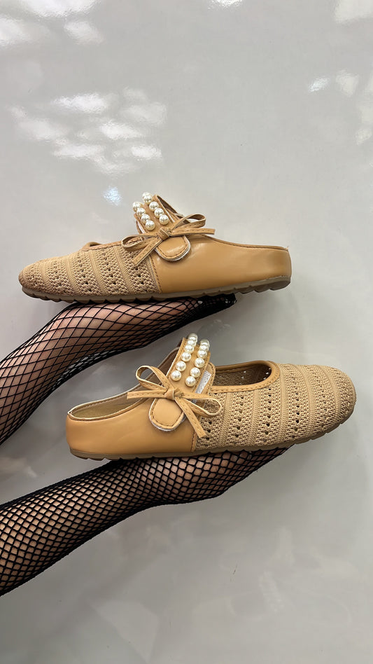 Coquette sandal