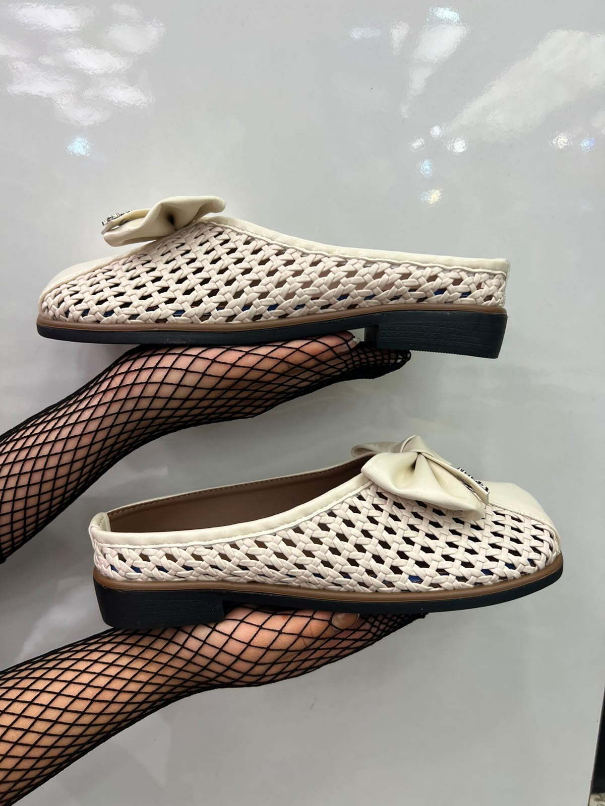 Ribbon sandal