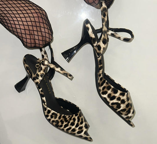 Leopard print ankle-wrap straps
