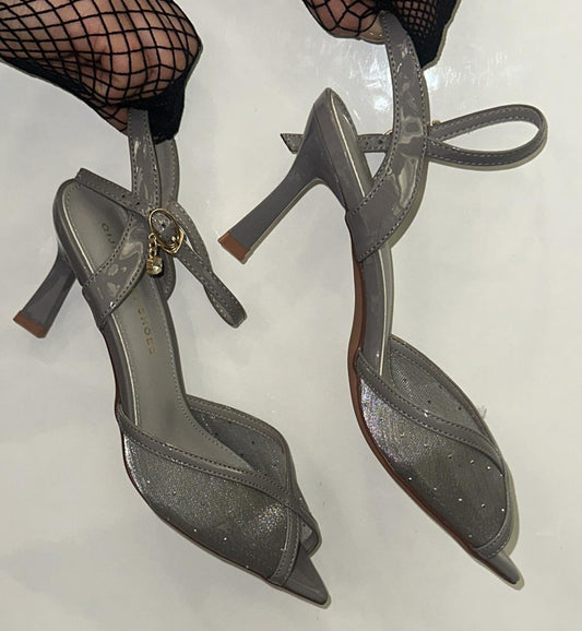 Pointed-toe ankle-strap Heels