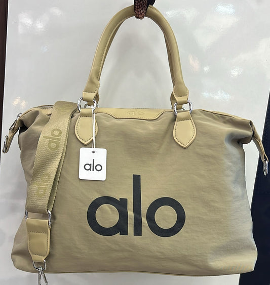 Alo Yoga Voyaga Bag