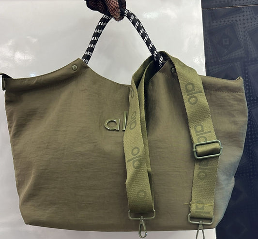 Alo Everyday Handbag