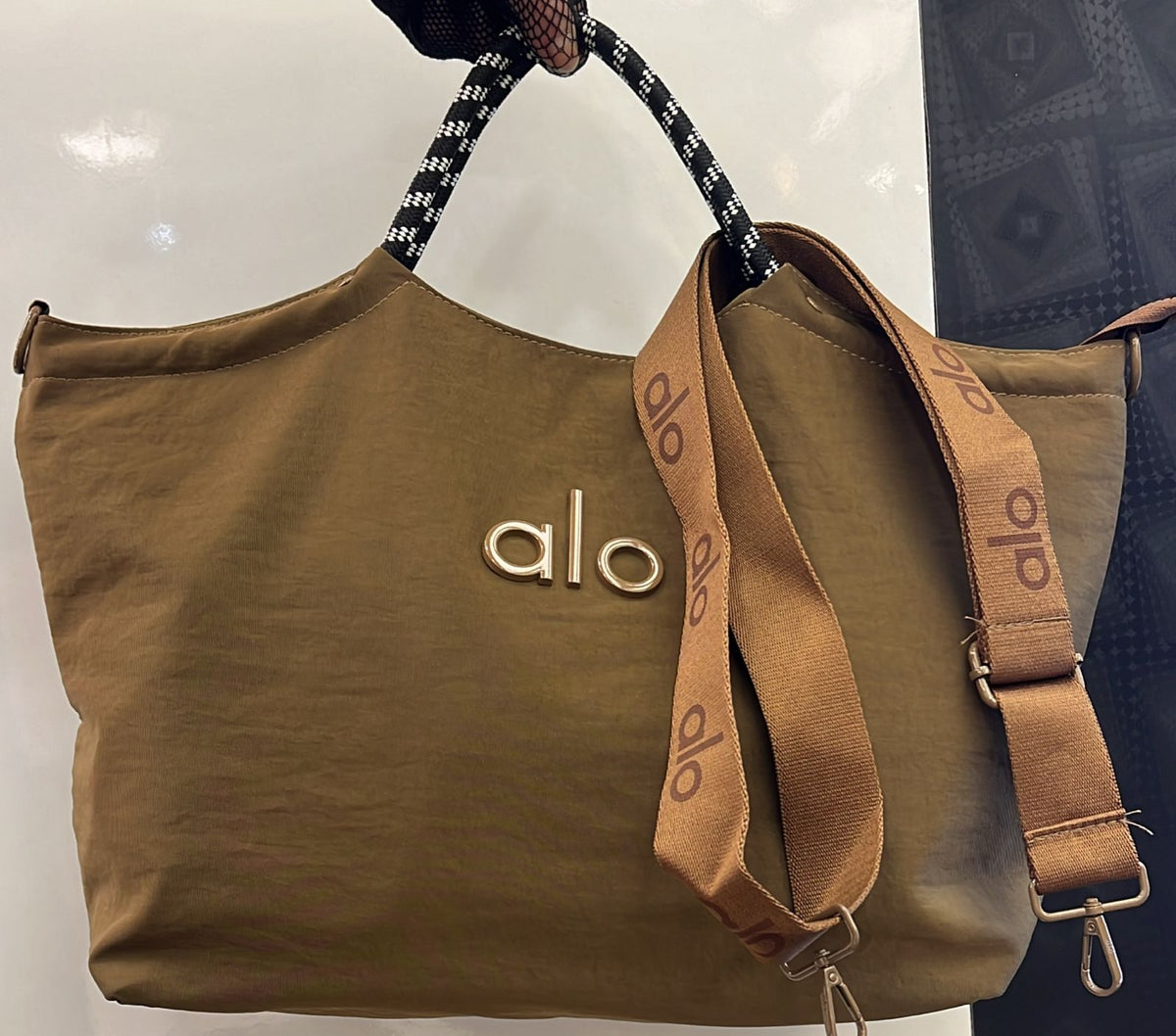 Alo Everyday Handbag