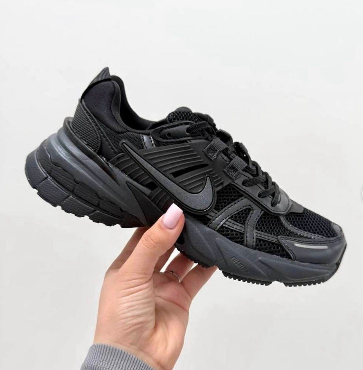 Nike V2K Run Black