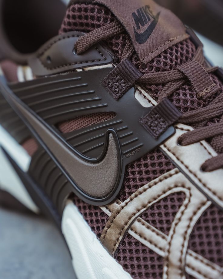 Nike V2K Run Velvet Brown