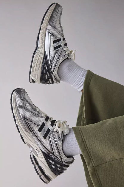 New Balance 1906R Metallic Silver