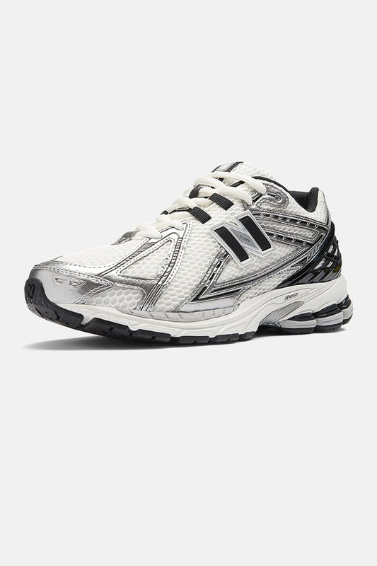 New Balance 1906R Metallic Silver