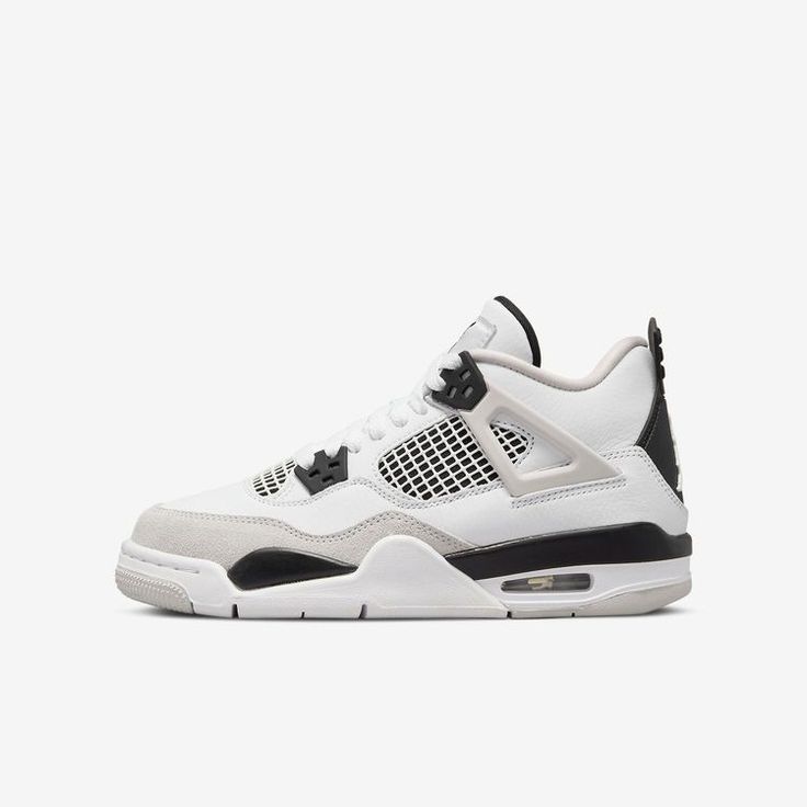 Nike Air Jordan 4 Retro 'Military Black'