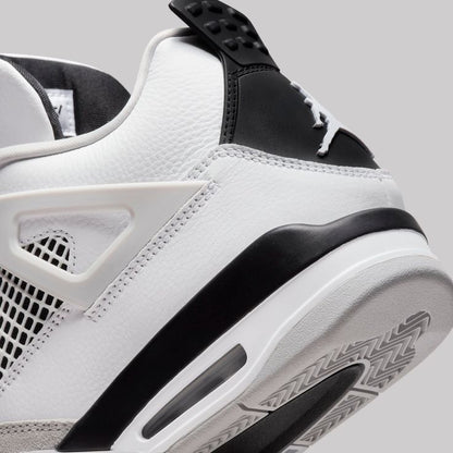 Nike Air Jordan 4 Retro 'Military Black'