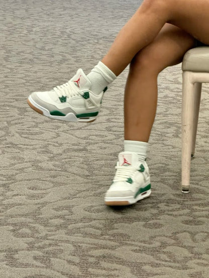 Jordan 4 Retro SB Pine Green