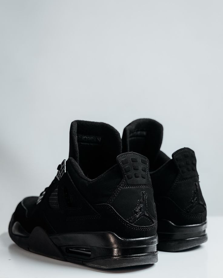 Jordan 4 Retro Black Cat