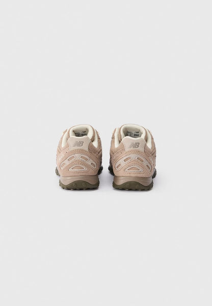 New Balance 204L Mushroom Arid Stone