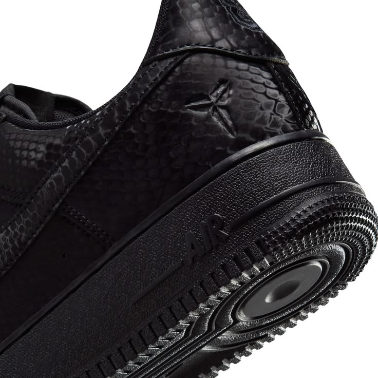 Kobe Bryant Airforce 1 Low - Triple Balck
