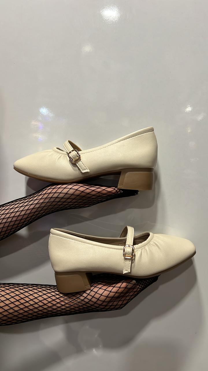 Elegant Mary Jane Block Heels