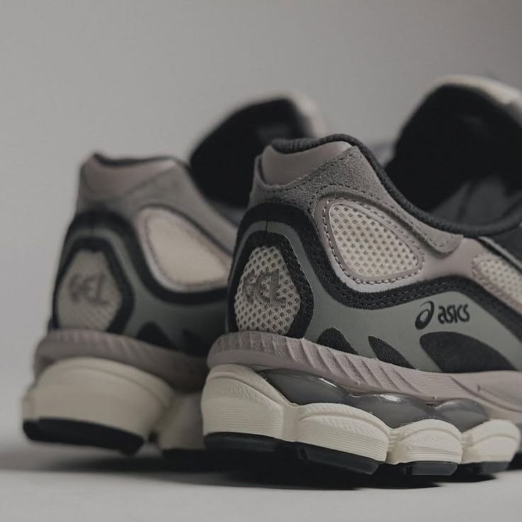 Asics Gel-NYC Oatmeal/Obsidian Grey
