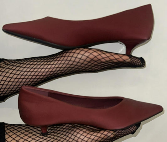Kitten Heel Pointed Toe Pumps