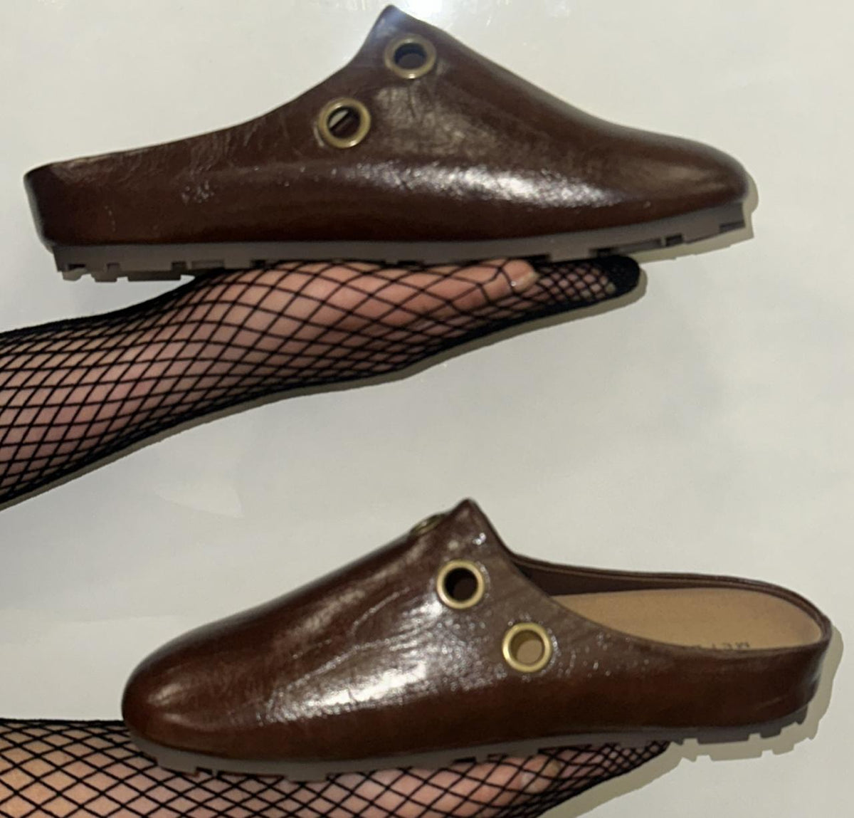 Slip-on Mule Clogs