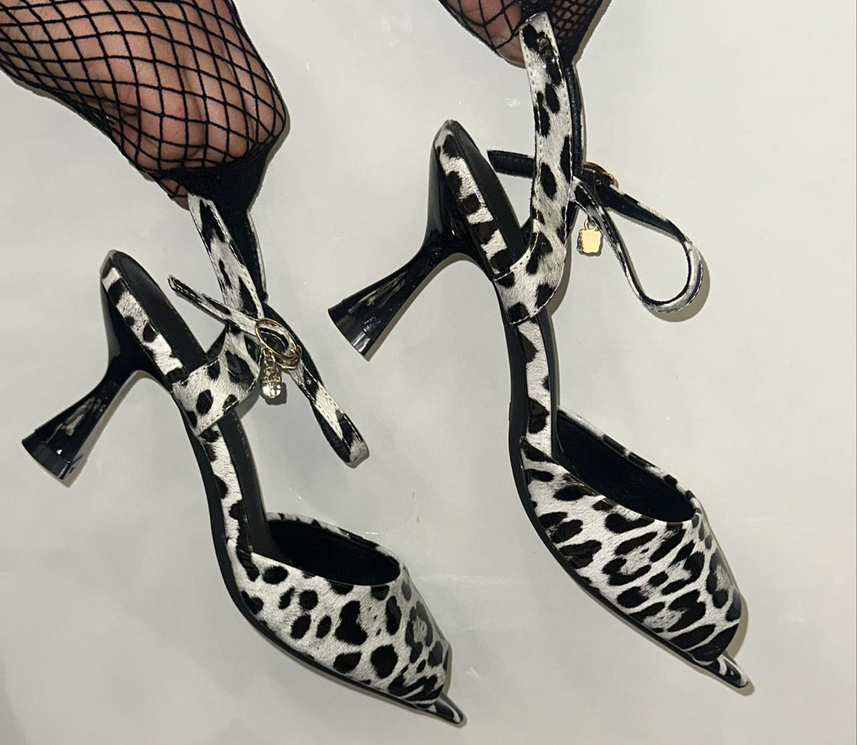 Leopard print ankle-wrap straps