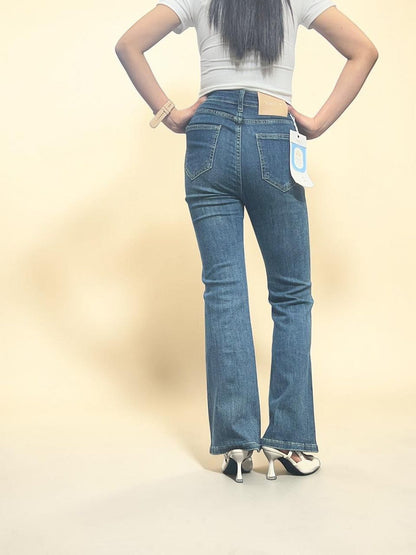 Mid-rise Slim Flare Jeans