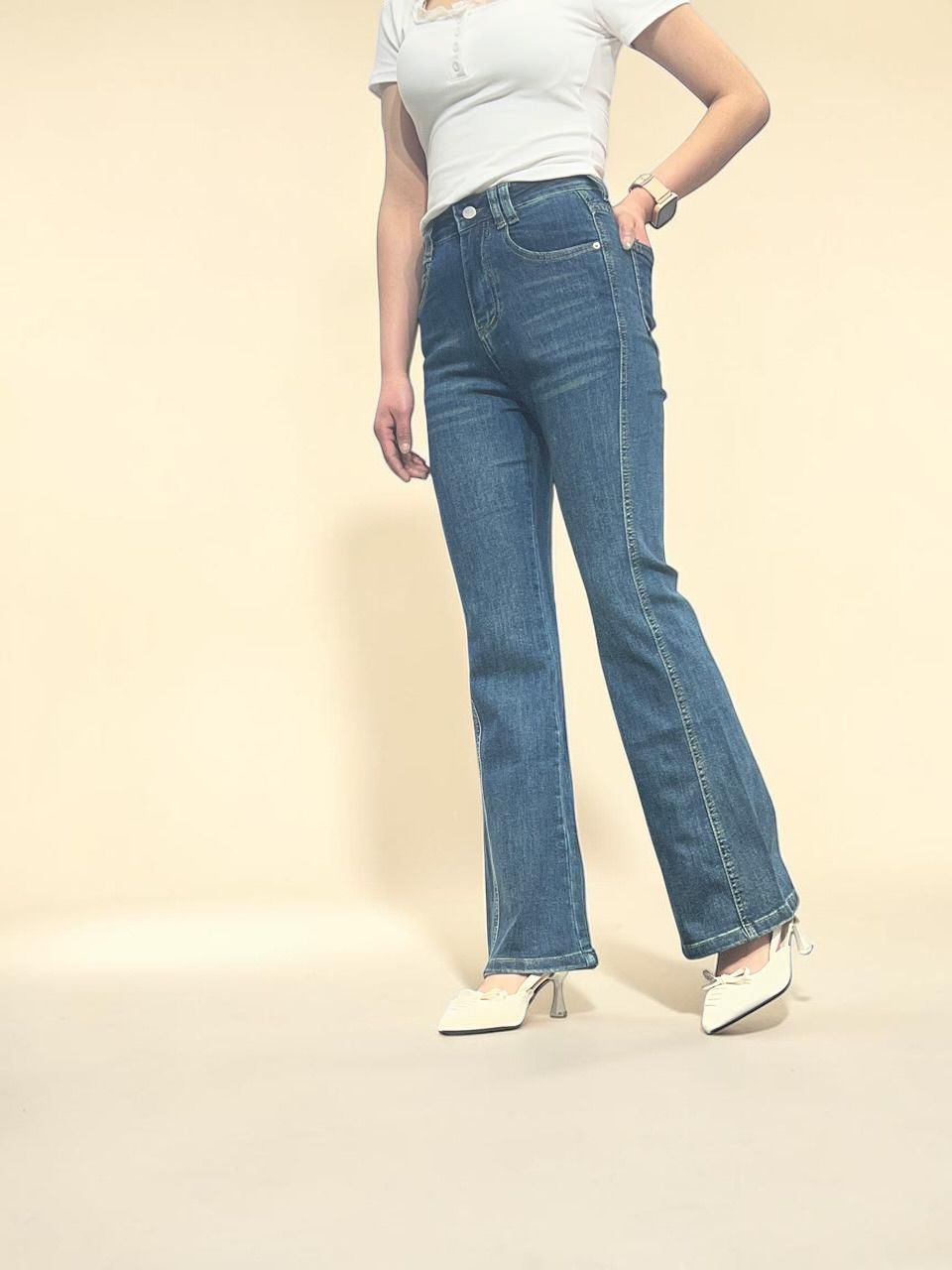 Mid-rise Slim Flare Jeans