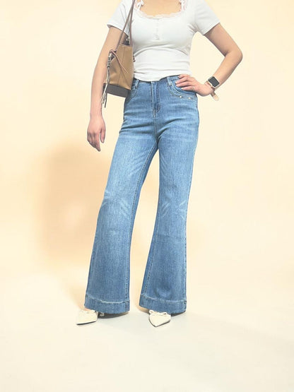 High-waist Flared Jeans