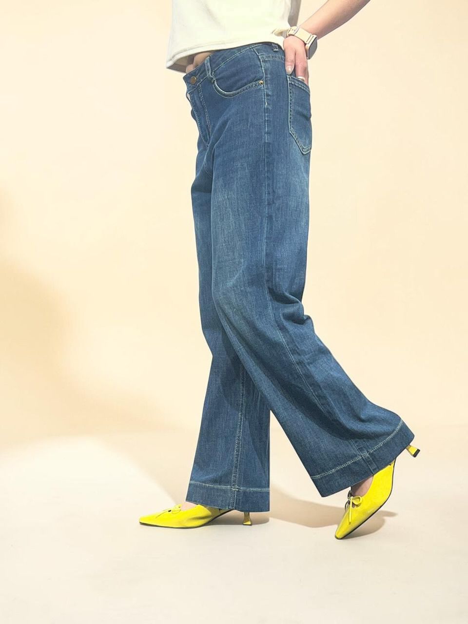 Dark-wash Loose Straight Leg Jeans