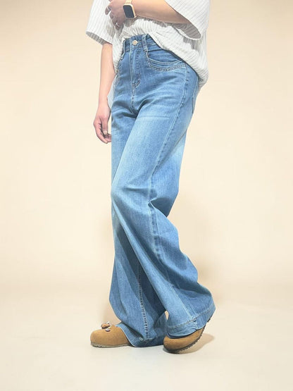 Light Blue-wash High-waisted Relaxed Wide-leg Jeans