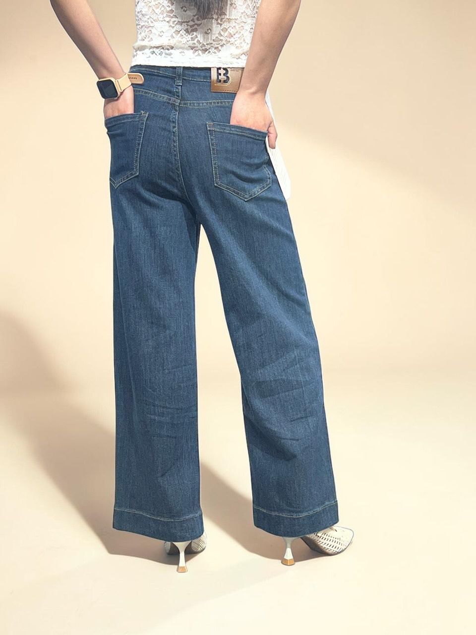 Cropped Wide-leg Jeans