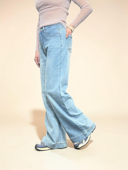 High-waisted Baggy Jeans