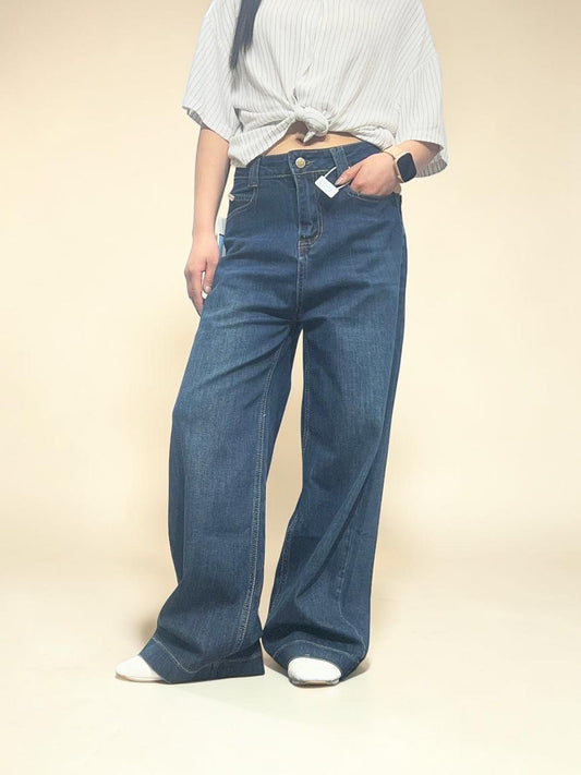 Vintage-wash Relaxed Baggy Straight-Leg Jeans