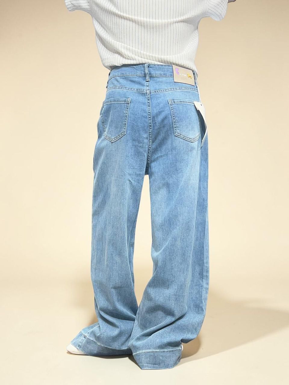 Light-wash Mid-rise Wide-Leg Loose Jeans