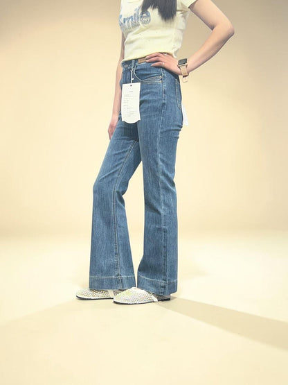 High-waisted Flared Jeans