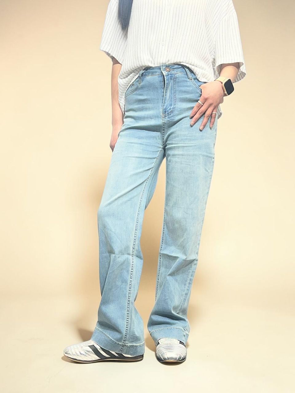 Ice-Blue Loose Straight-Leg Jeans