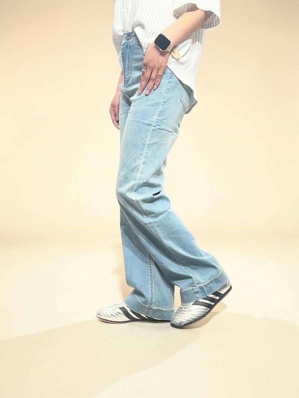 Ice-Blue Loose Straight-Leg Jeans