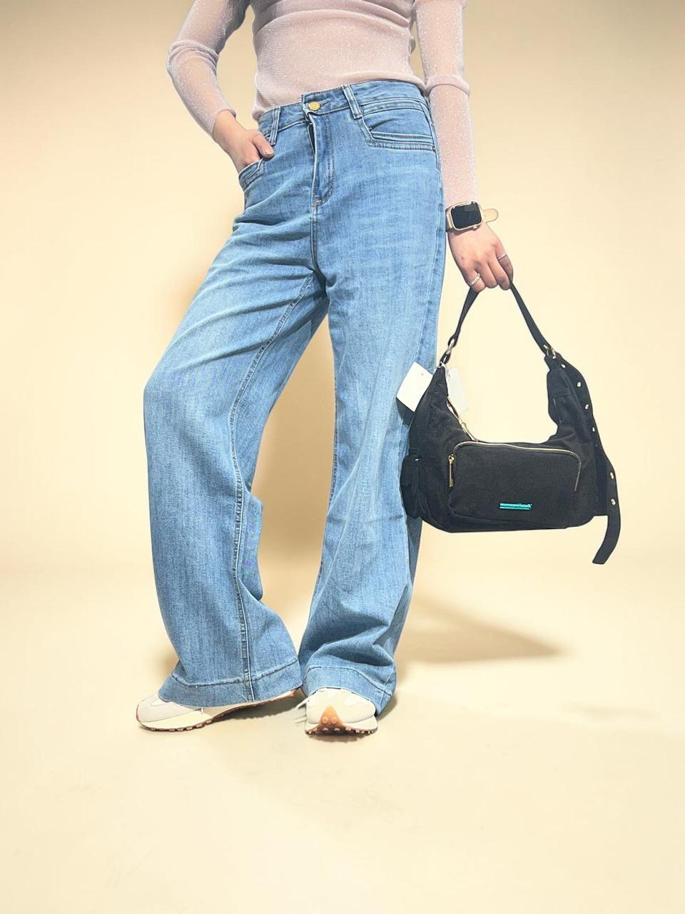 High-rise Relaxed Jeans