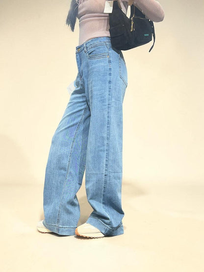 High-rise Relaxed Jeans