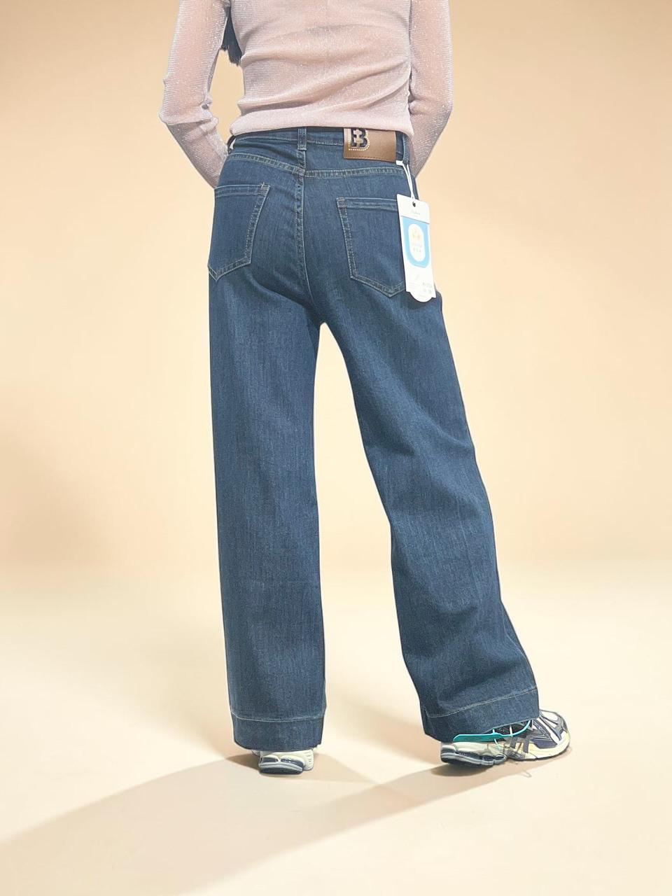 Vintage-wash Wide Straight Jeans