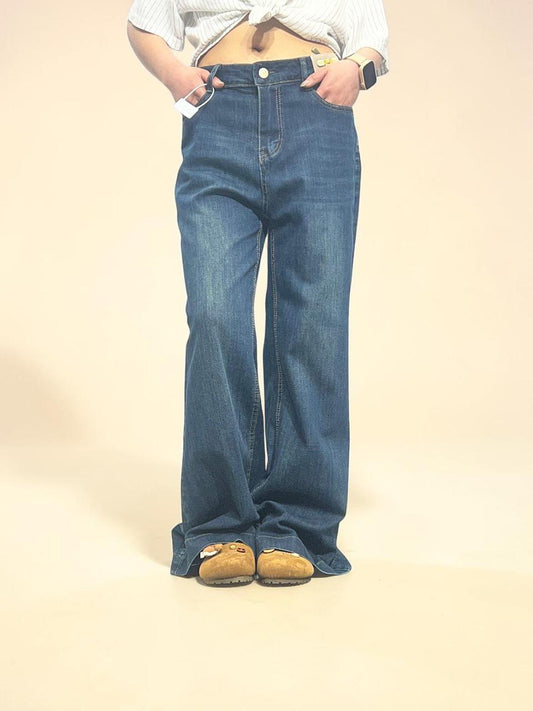 Dark-wash High-waisted Baggy Flare Jeans