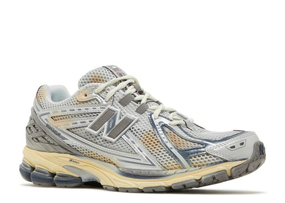 New Balance 1906R Shoes