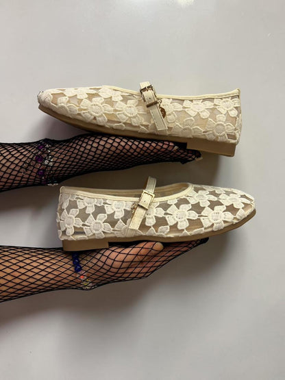 Floral Lace Mary Jane Ballet Flats