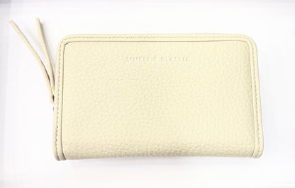 Pebble Zip Wallet